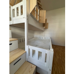 ruim stapelbed 140x200 met trap en dak