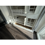 stapelbed en hoogslaper met trap voor kinderen