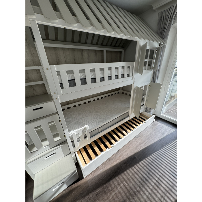 hoogslaper met trap ruimtebesparend ontwerp