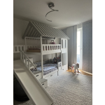 Kinderbed met verdieping, trap en glijbaan