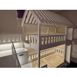 hoogslaper met LED verlichting en glijbaan