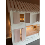 veilig stapelbed met trap en glijbaan voor jonge kinderen