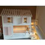 kinder stapelbed met trap glijbaan en dak veilig ontwerp