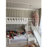 Gezins stapelbed met breed onderbed 120x200 en bovenbed 90x200