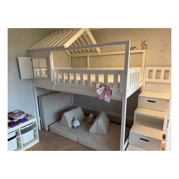 kinderbed met trap op maat gemaakt