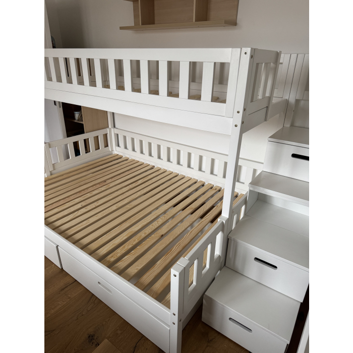 ruim kinder stapelbed 140x200 met trap