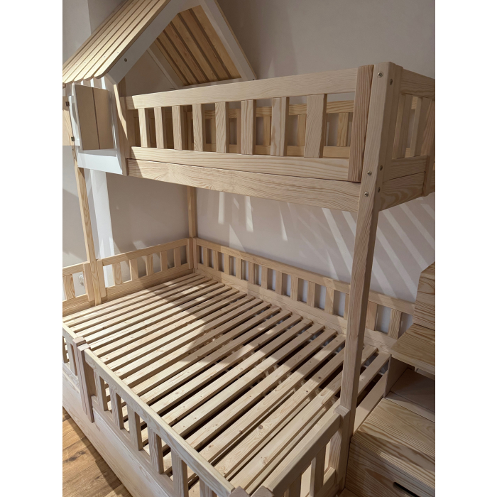 hoogslaper met dak en trap familie